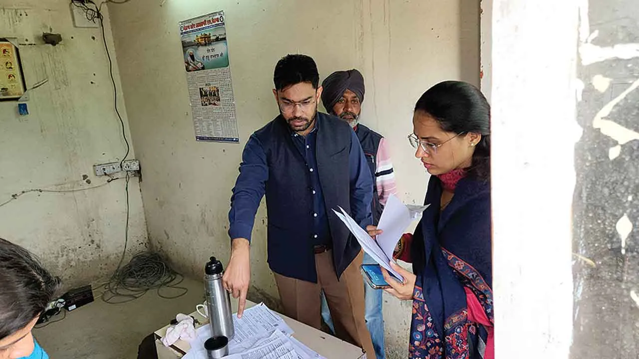 डिप्टी कमिशनर ने ड्राईविंग ट्रैक का किया औचक निरीक्षण, दिए निर्देश