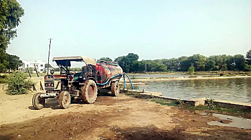 Tractor Theft: ट्रैक्टर व बाइक चोरी, सीसीटीवी फुटेज में कैद हुई वारदात