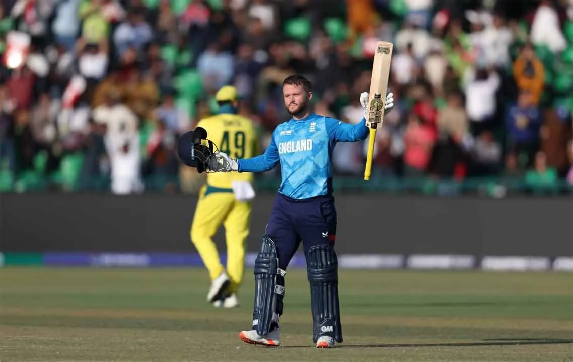 Australia vs England: बेन डकेट का ऑस्ट्रेलिया के खिलाफ कमरतोड़ रिकॉर्ड, इंग्लैंड ने खड़ा किया विशाल स्कोर!