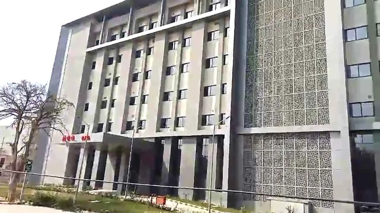 Medical College: भिवानी में मेडिकल कॉलेज बनकर हुआ तैयार, जुलाई में शुरू होने की उम्मीद