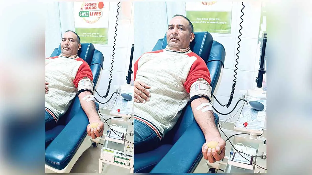 Blood Donation: अजमेर इन्सां ने ऐसे मनाया अपना जन्मदिन