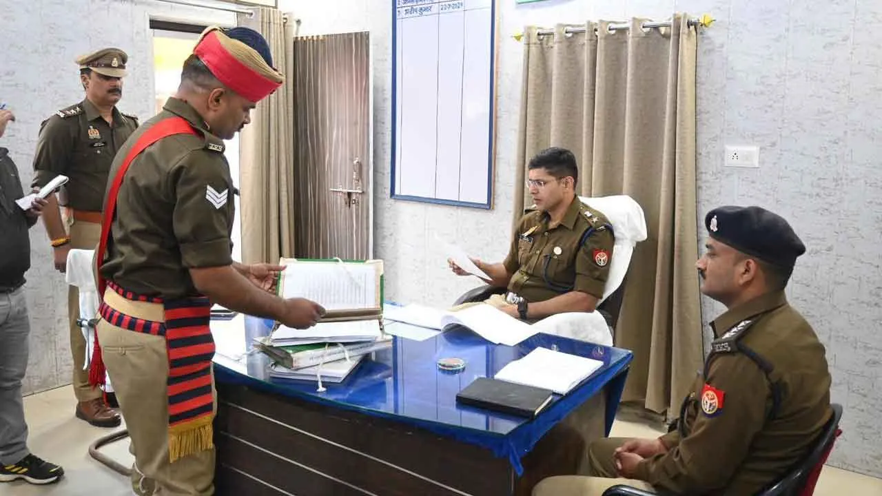 एसएसपी ने शिकोहाबाद कोतवाली किया निरीक्षण, दिए निर्देश