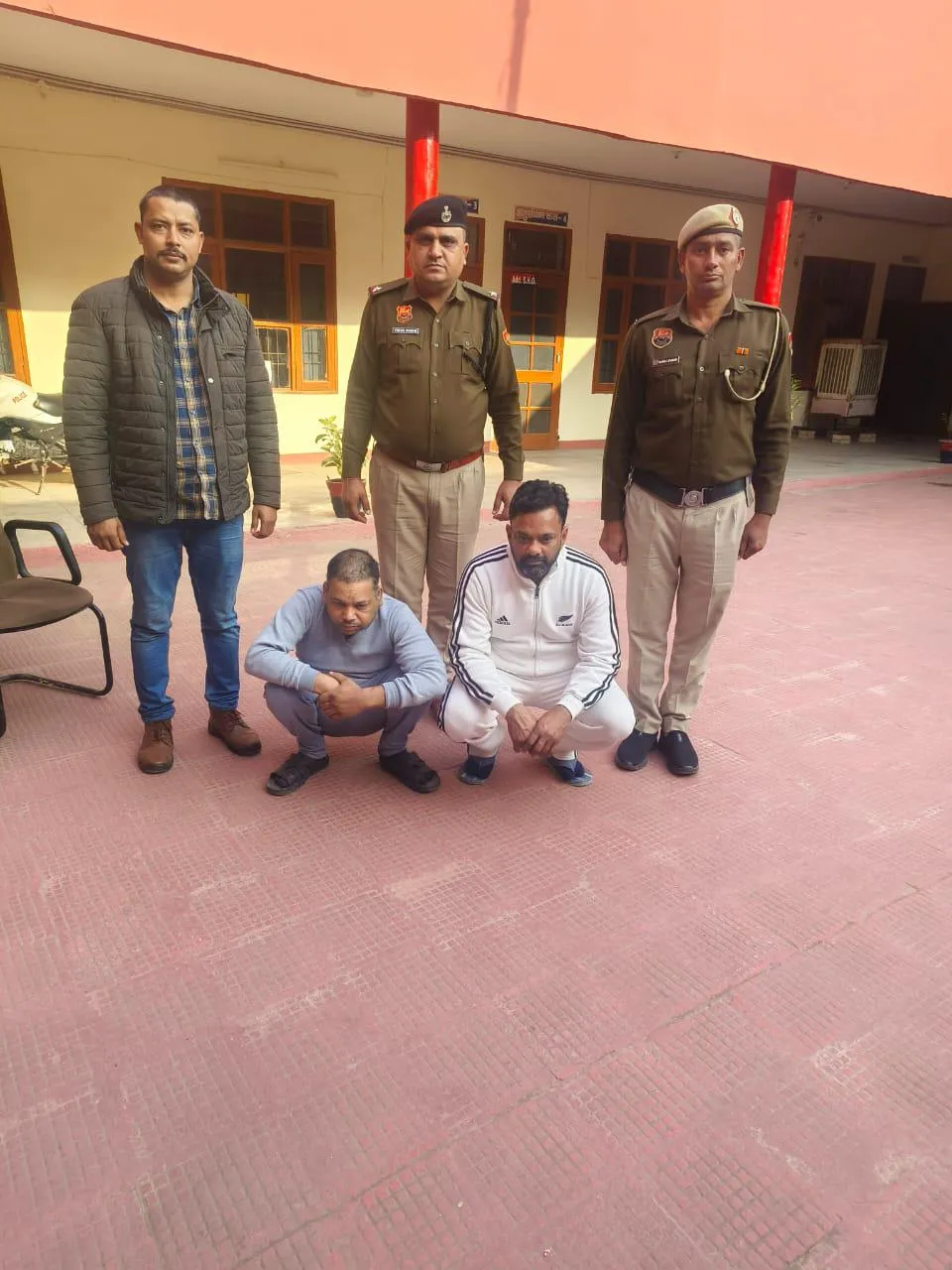 फर्जी कागजात तैयार करके बैंक से 40 लाख निकालने वाले दो आरोपी गिरफ्तार