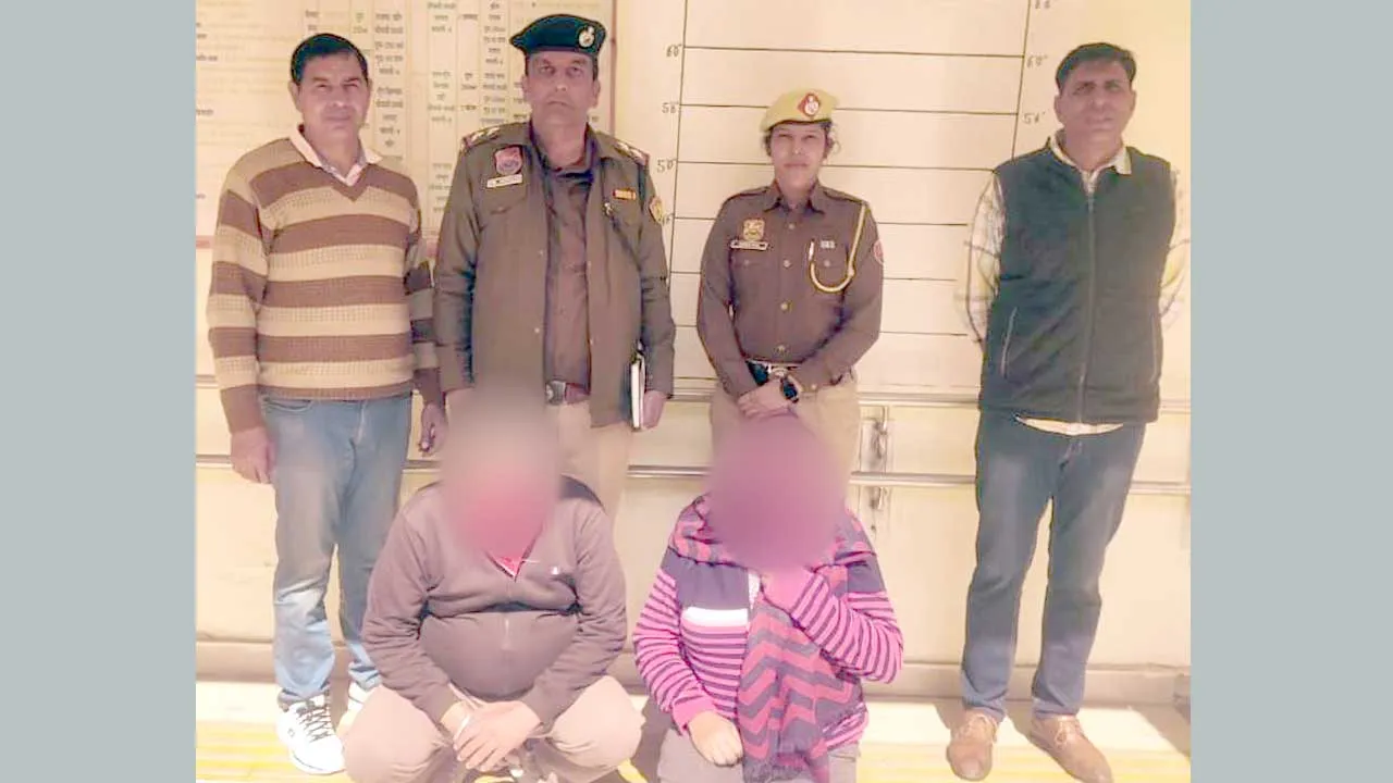 Arrested: धोखाधड़ी मामले में बेल जंपर आरोपी दंपत्ति काबू