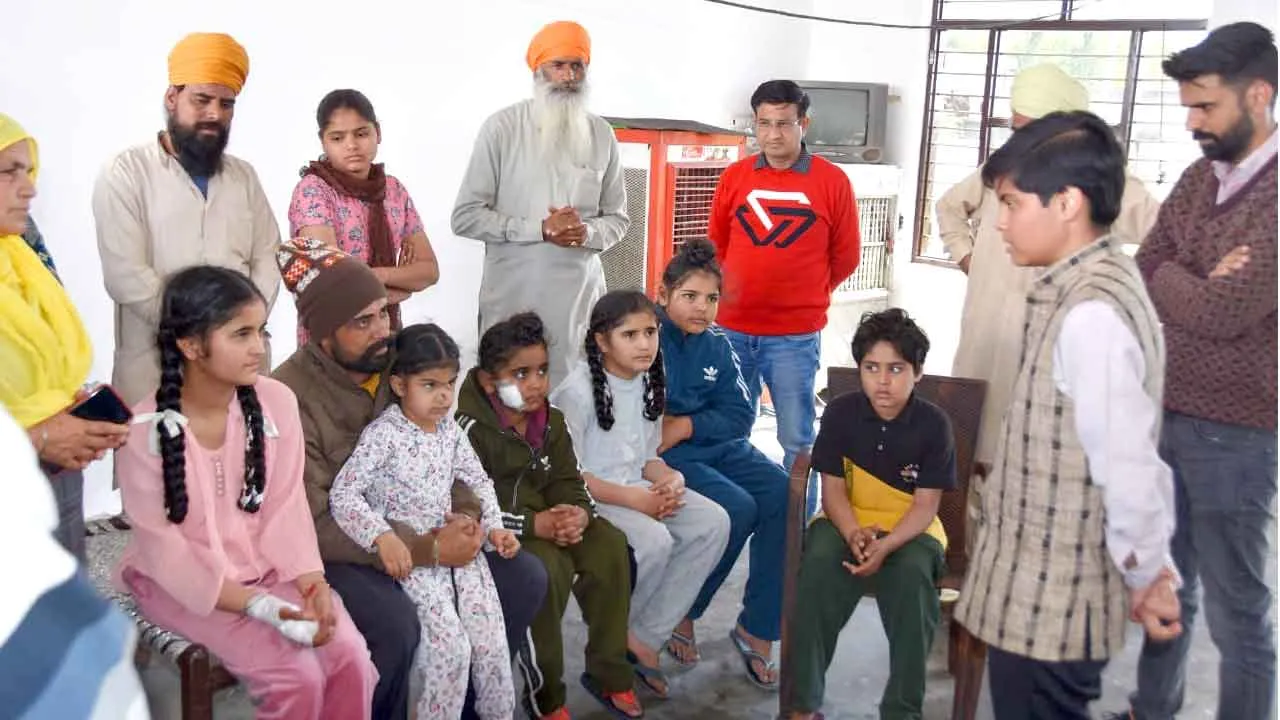 कैथल स्कूल बस हादसा: गांव वालो ने की नहर पर पुल बनाने की मांग, डीसी ने क्रैश बैरियर लगाने के दिए आदेश