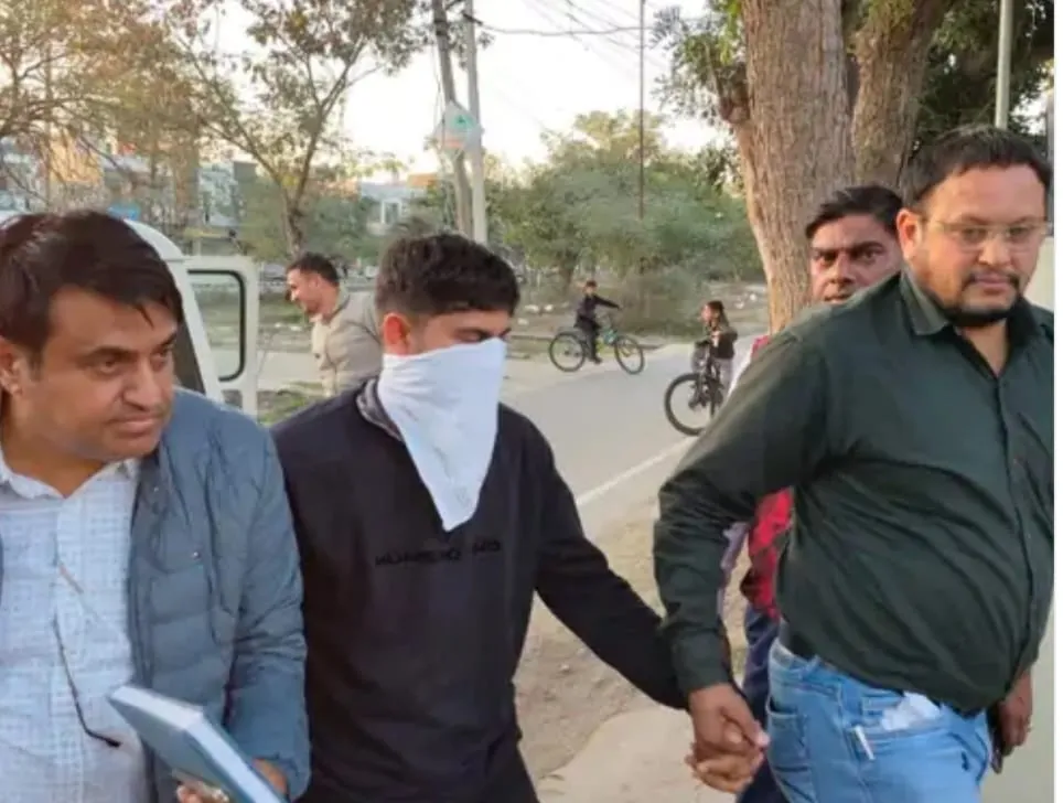 एसीबी ने रजिस्ट्री क्लर्क को 10 हजार की रिश्वत लेते किया कभी