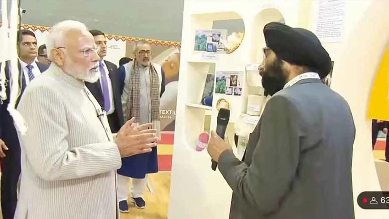 Bharat Tex 2025: पीएम मोदी ने निटरा के नए प्राकृतिक टेक्सटाइल फाइबर को सराहा