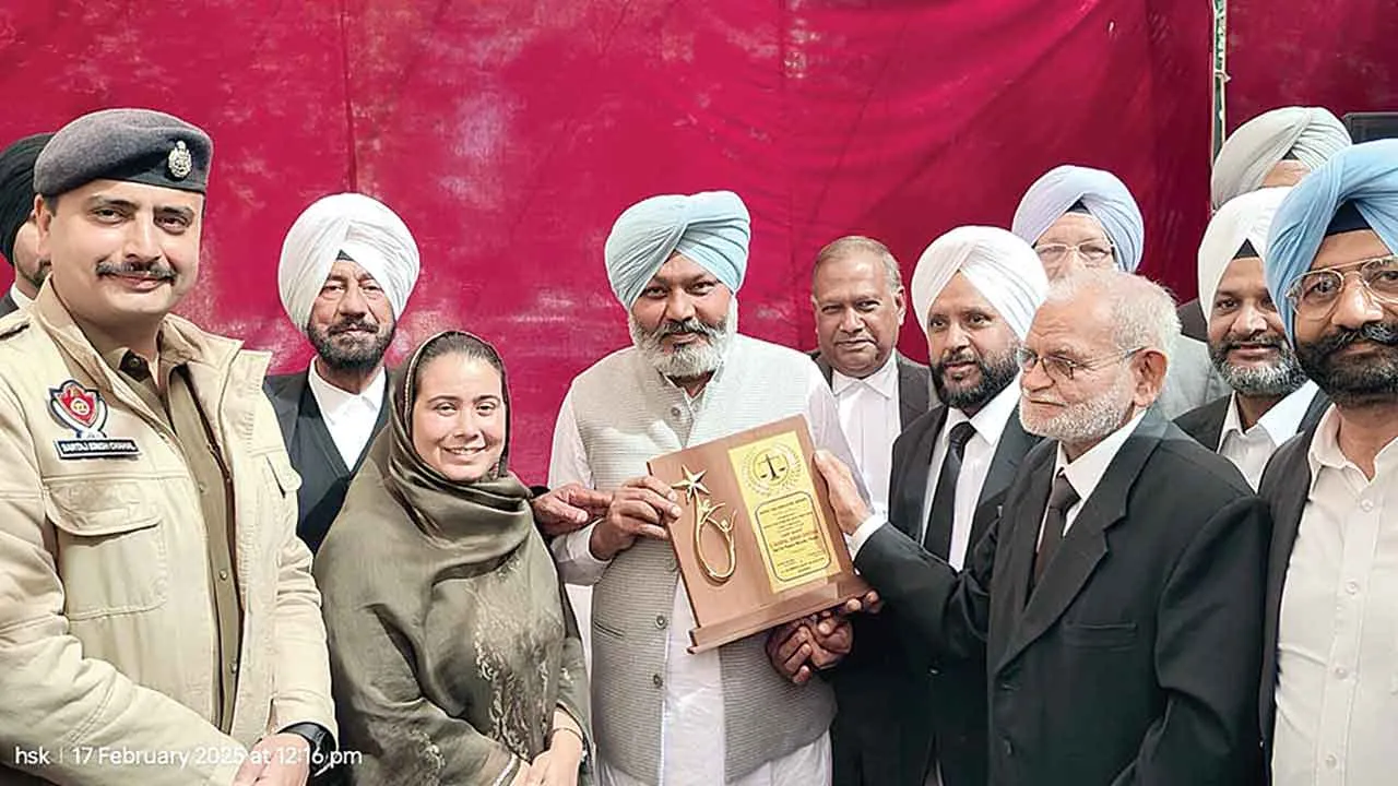 कैबिनेट मंत्री चीमा ने जिला कचहरी में नए कोरिडोर का रखा नींव पत्थर