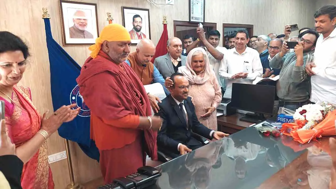 Haryana Board: बोर्ड चेयरमैन के रूप में डॉ. पवन कुमार ने संभाला पदभार