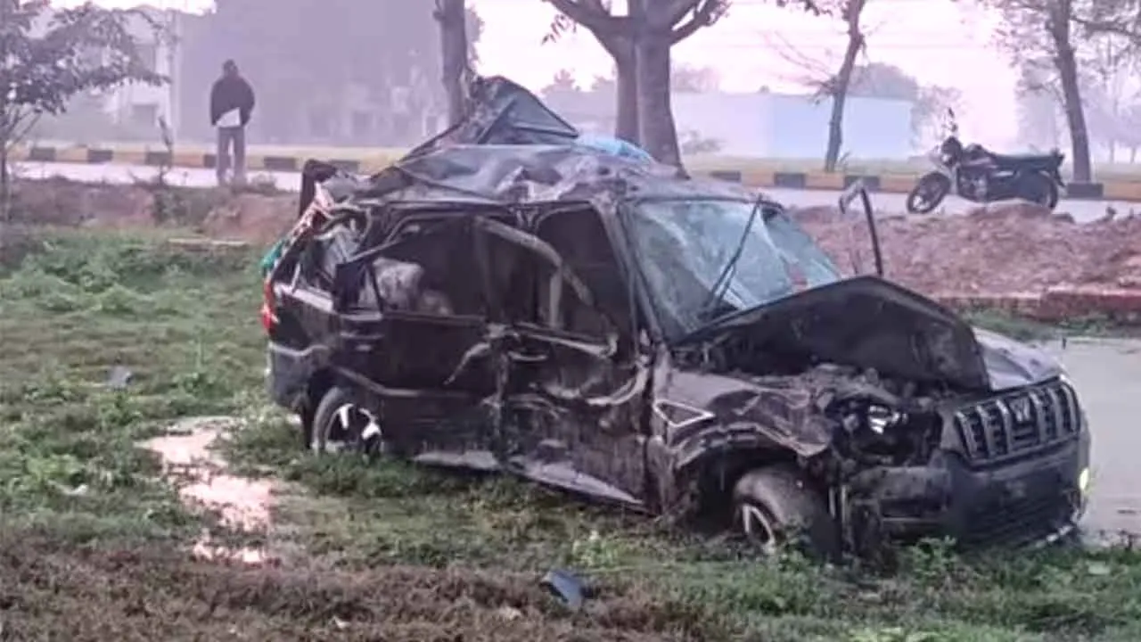 Fatehabad Road Accident: भूना के पास सरसा-चंडीगढ़ स्टेट हाईवे पर भीषण हादसे में तीन दोस्तों की मौत, 3 गंभीर