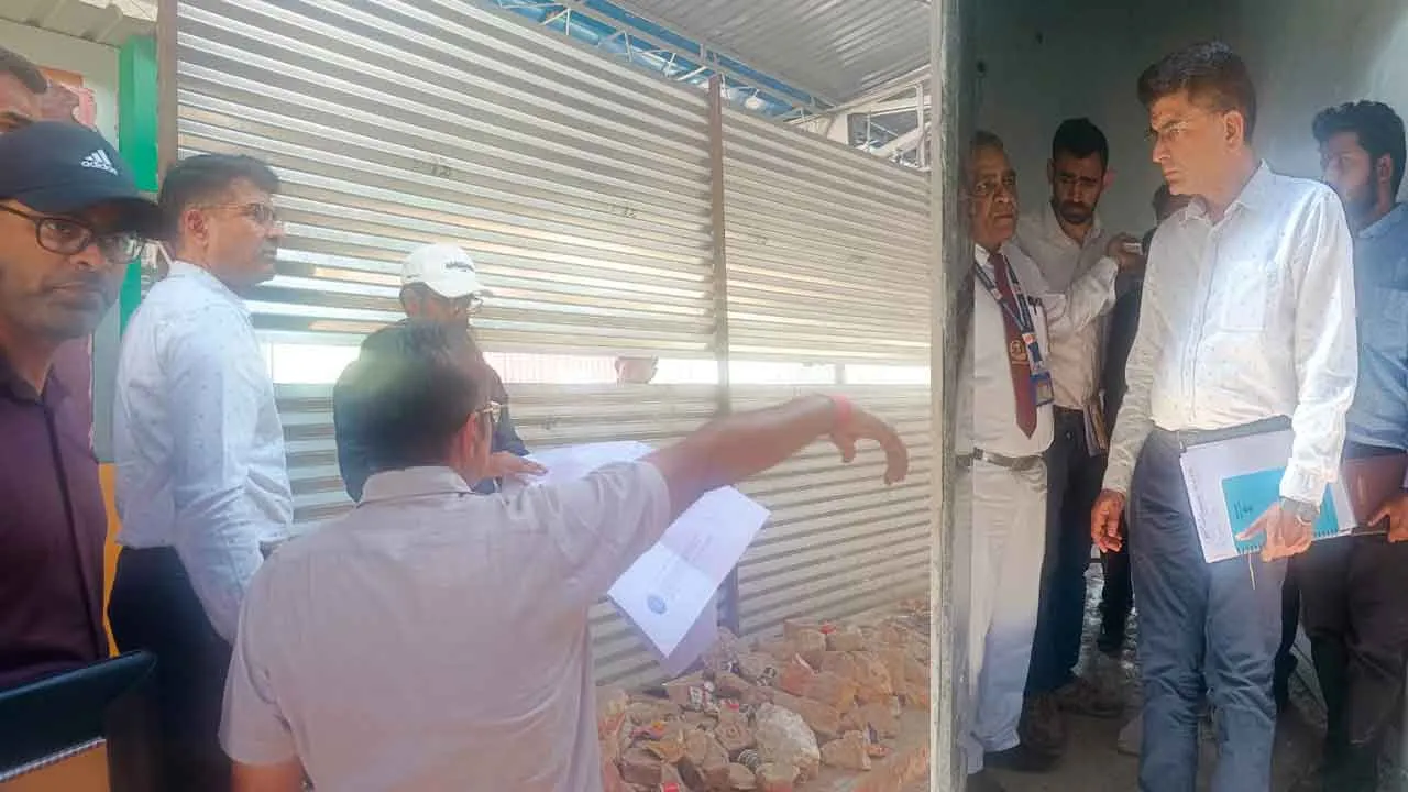 Rajasthan Railway News: अपर मंडल रेल प्रबंधक बीकानेर ने चूरू स्टेशन का निरीक्षण कर अधिकारियों को दिए ये निर्देश