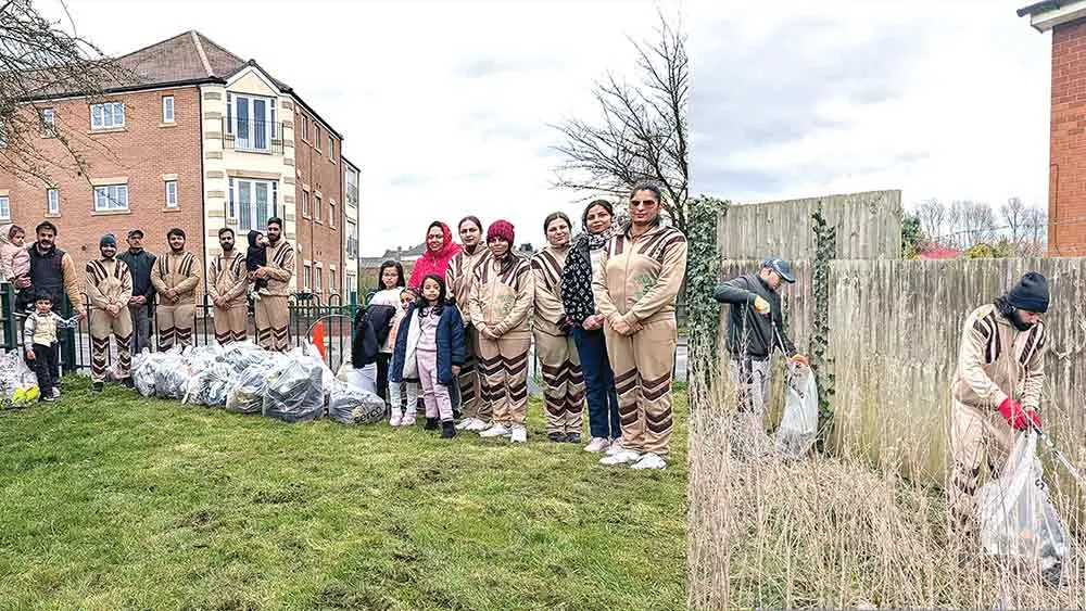 Birmingham: पावन एमएसजी गुरुमंत्र भंडारा माह: बर्मिंघम की साध-संगत ने चलाया सफाई अभियान
