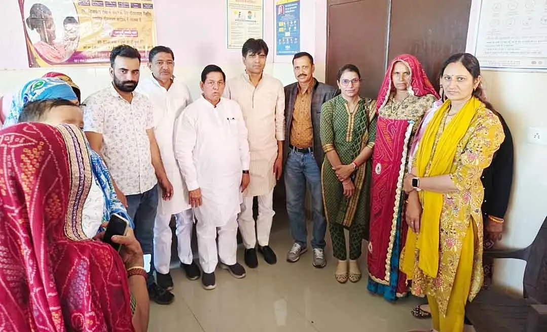 स्व. अमीलाल महला की पुण्यतिथि पर रक्तदान शिविर आयोजित हुआ