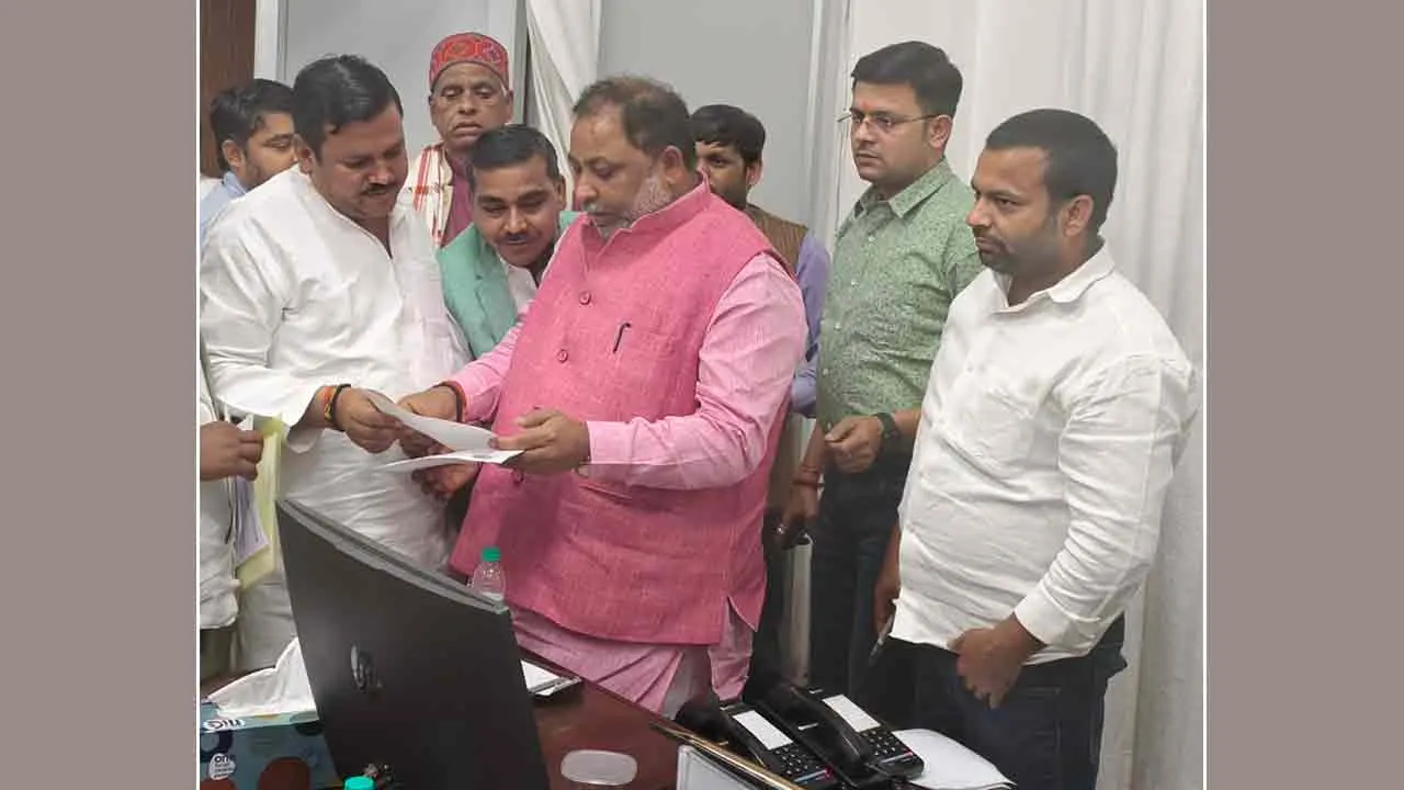 स्याना में रोड़वेज बस अडडा बनाये जाने को लेकर परिवहन मंत्री से मिले अपना दल एस के जिलाध्यक्ष