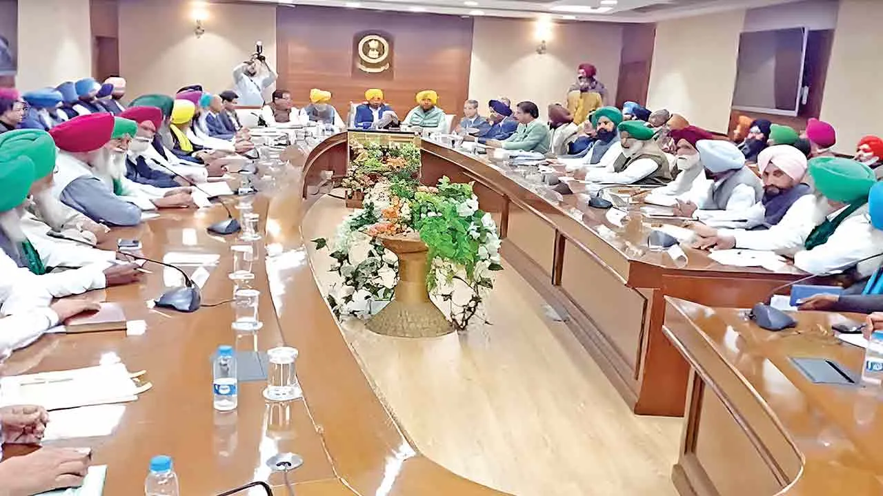 Farmers News: बैठक में नहीं बनी सहमति, 5 को चंडीगढ़ में प्रदर्शन करेंगे किसान