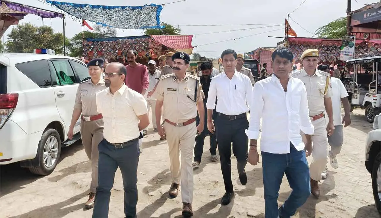 कलक्टर-एसपी ने भद्रकाली मंदिर में सुरक्षा व्यवस्था का लिया जायजा