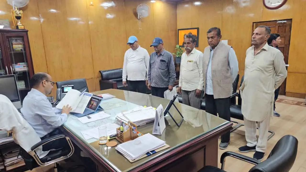 पदोन्नति से वंचित वरिष्ठ-पात्र अभ्यर्थियों को अनारक्षित पदों के विरूद्ध पदोन्नत करने की मांग
