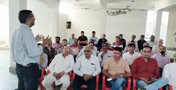 Food Safety Training: खाद्य कारोबारियों एवं व्यापारियों को दिया खाद्य सुरक्षा प्रशिक्षण