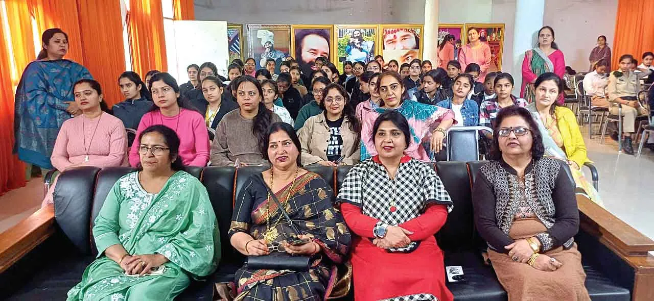 गर्ल्स कॉलेज, सरसा के सांस्कृतिक कार्यक्रम में डॉ. गीता मोंगा इन्सां ने बताया अपना लक्ष्य!