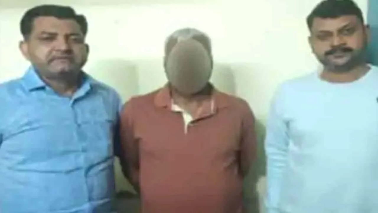 ASI Arrested: एएसआई 15 हजार रुपये रिश्वत लेते रंगे हाथों गिरफ्तार