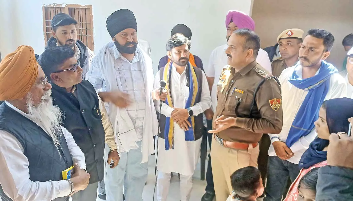 Sirsa News: अनेक बार लगा चुकी हूं थाने के चक्कर, नहीं हुई कार्रवाई!