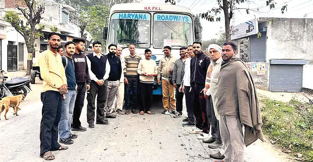 Haryana Roadways: हरियाणा सीएम ने दी इस रूट के यात्रियों को नई बस की सौगात