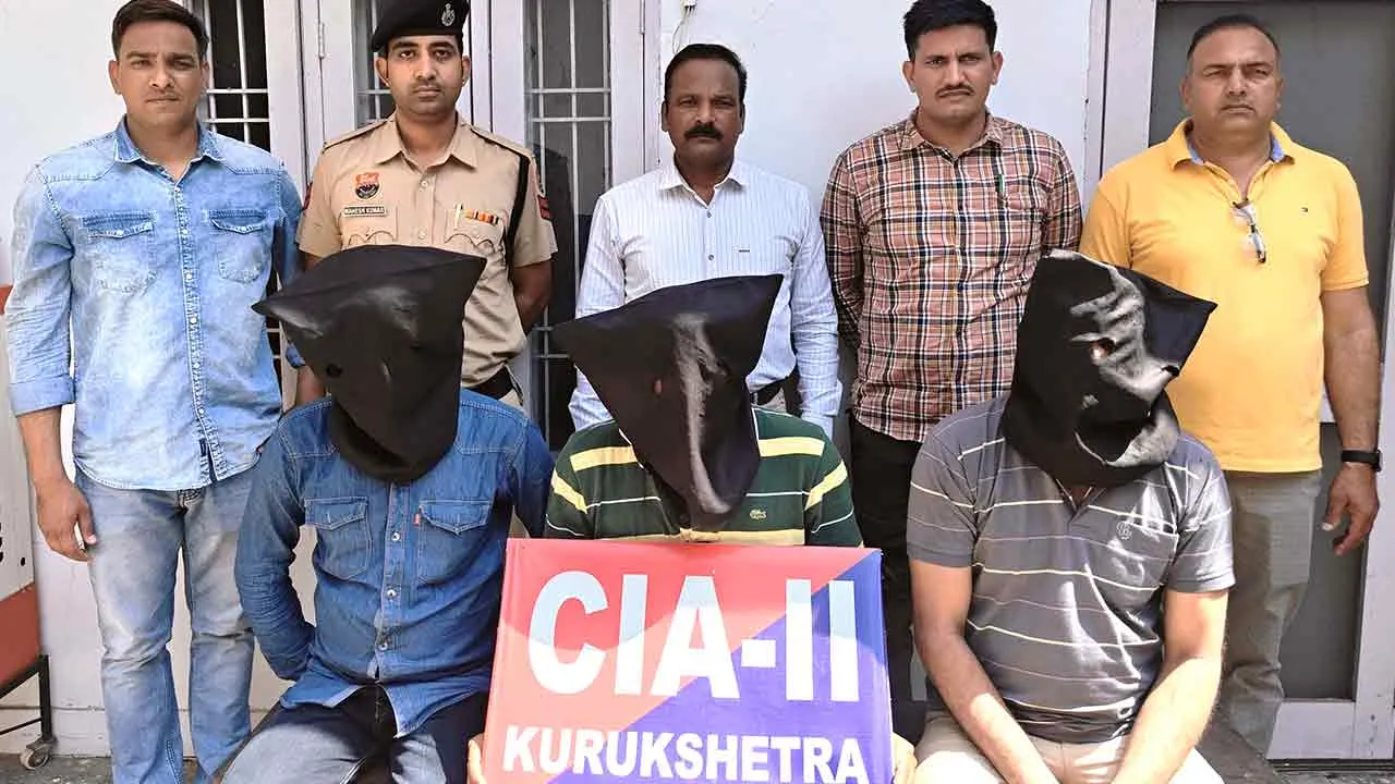 नकली नोट देने के बहाने ठगी करने के तीन आरोपी गिरफ्तार