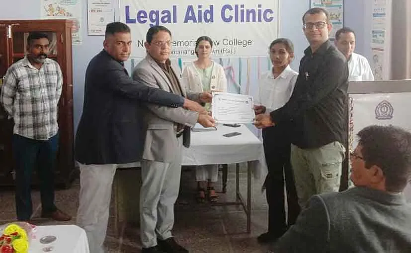 बहु-आयामी प्रतिभा से अपनी श्रेष्ठता सिद्ध करने में सफल रही महिलाएं