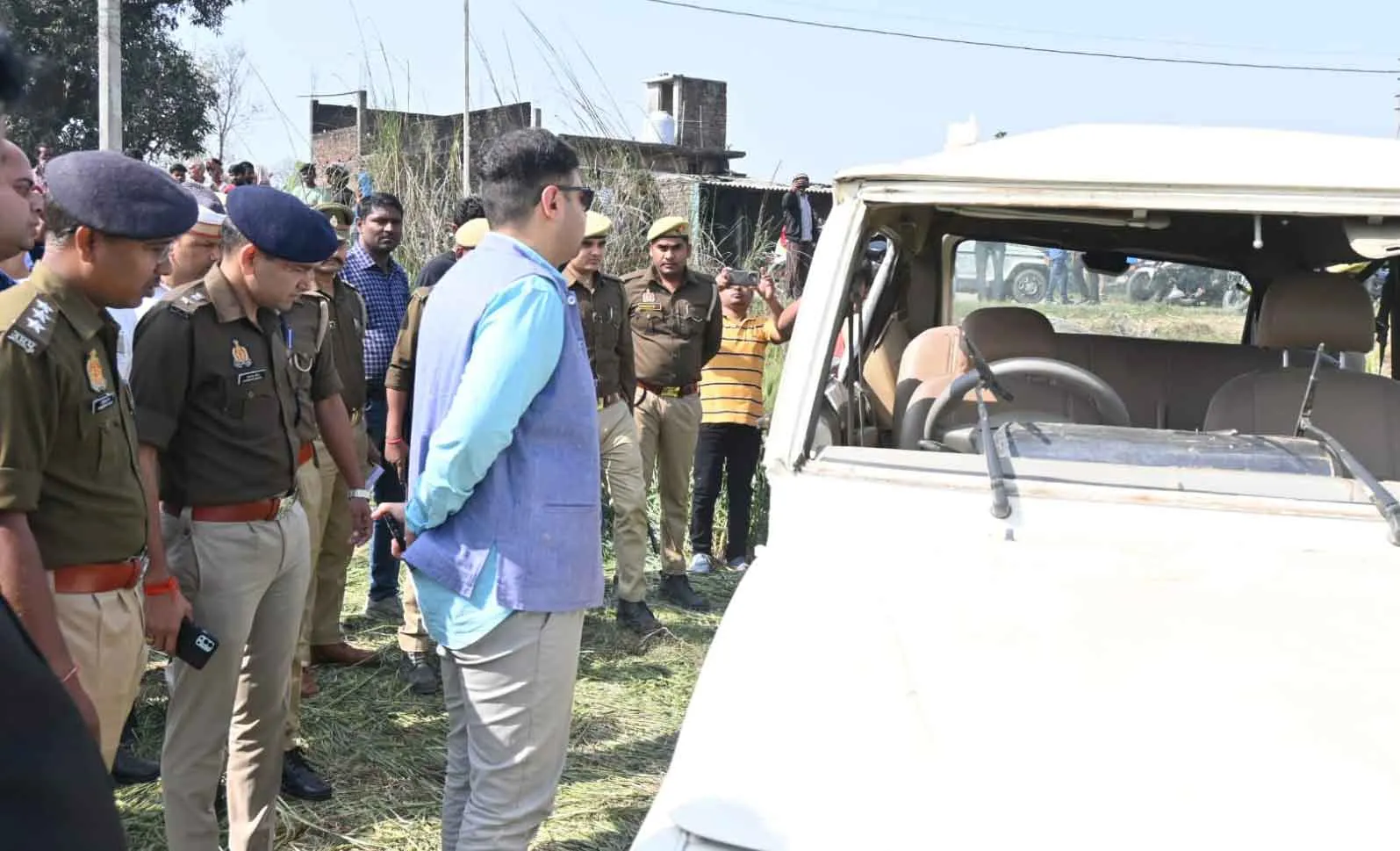 Maharajganj Road Accident: छात्राओं से भरी एक बोलेरो का भीषण सड़क हादसा, 3 छात्राओं की मौत