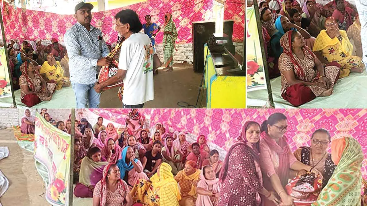 Maharashtra: महाराष्ट्र की साध संगत ने गाया गुरुयश, 5 जरूरतमंद परिवारों को दिया राशन
