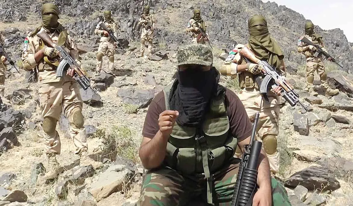 Pakistan Terrorists Train Attack: पाकिस्तान में अलगाववादी आतंकियों ने ट्रेन पर हमला कर 100 से अधिक लोगों को बनाया बंधक