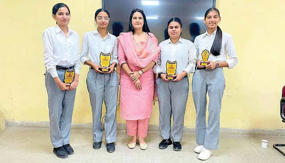 इंटर-कॉलेज मीडिया क्विज प्रतियोगिता में शाह सतनाम जी गर्ल्स कॉलेज की टीम का बेहतरीन प्रदर्शन