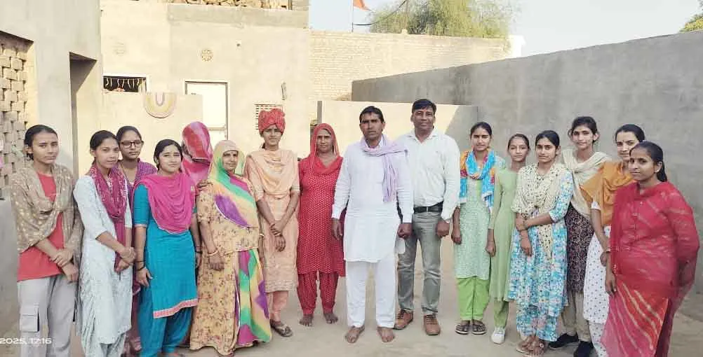 हनुमानगढ़ के इस छोटे से गांव की बेटी ने गाड़ दिए राजस्थान पुलिस में ‘झंडे’! गांव वालों ने किया भव्य स्वागत
