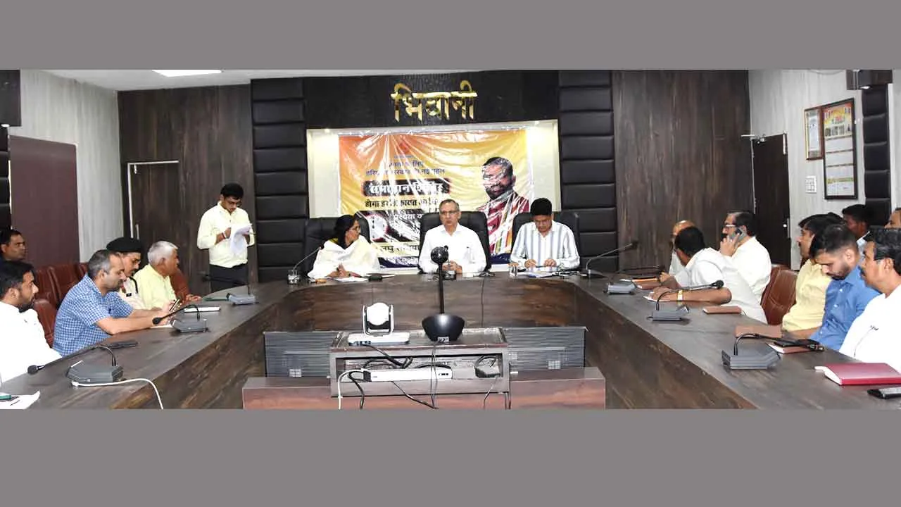 साहब! राशन डिपो से मिलने वाले तेल से सब्जी कड़वी बनती है, जांच करवाओ…