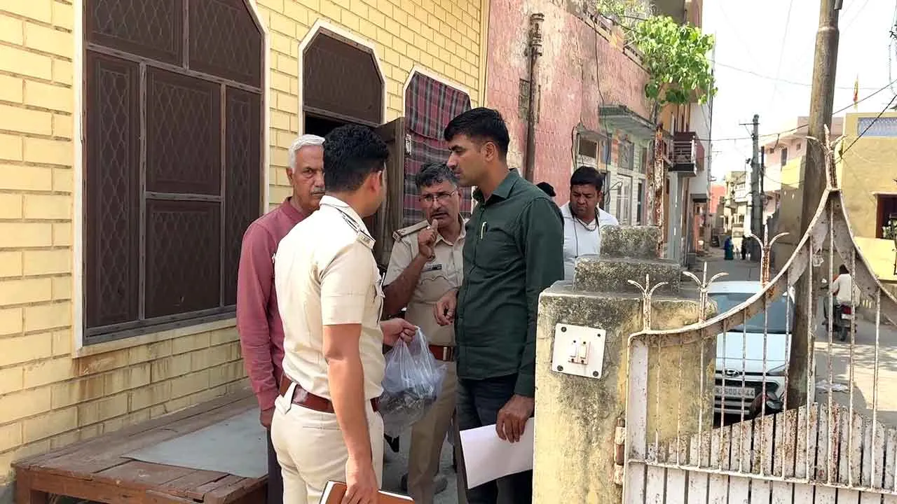 Fire: शार्ट सर्किट से लगी आग, जिंदा जलने से आईएएस के दादा की मौत