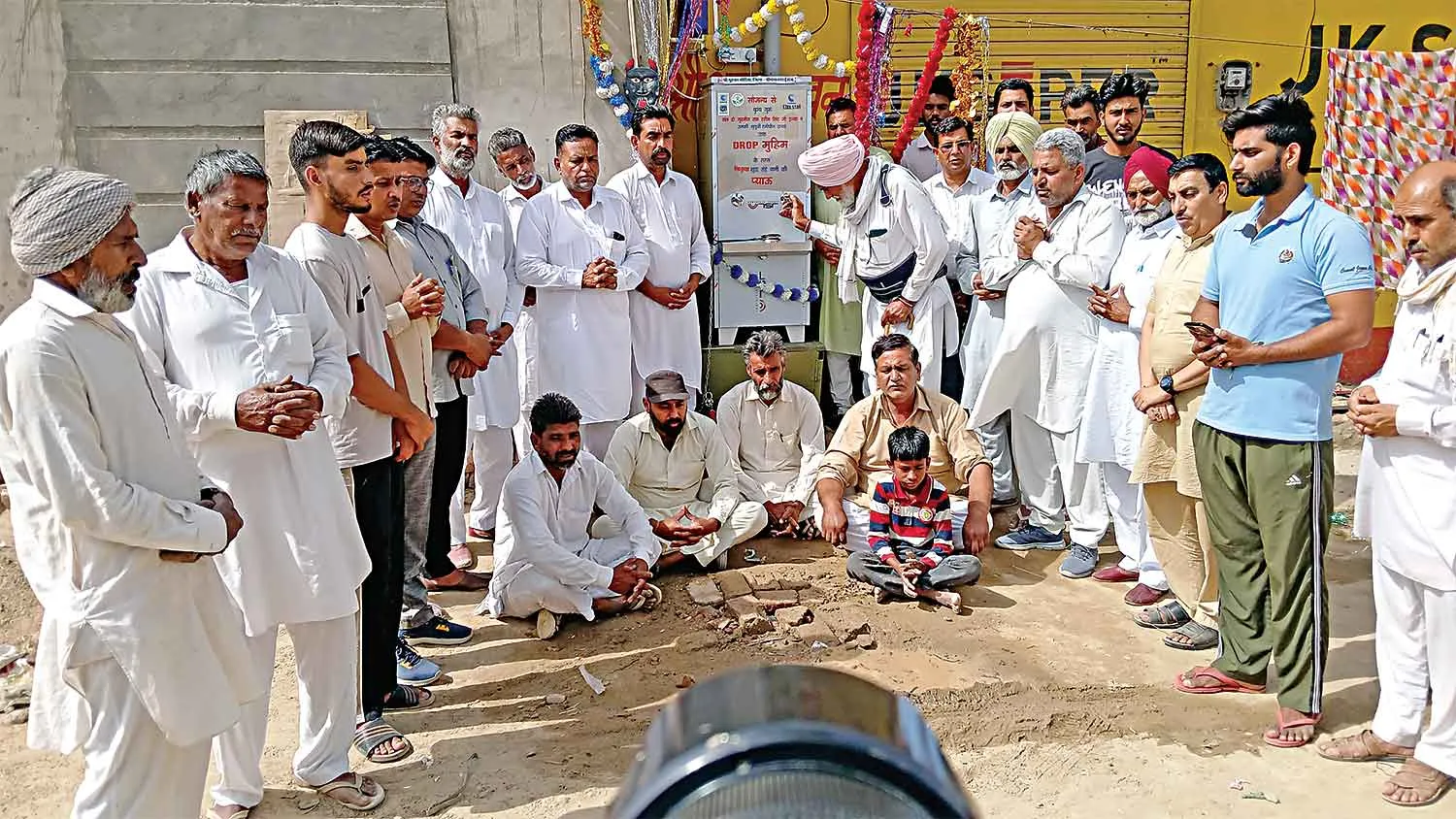 Drop Campaign: पूज्य गुरु जी व उनकी बेटी हनीप्रीत जी इन्सां ने दिया डेरा सच्चा सौदा की ‘ड्रॉप’ मुहिम में विशेष योगदान! लगवाए 10 आरओ युक्त वॉटर कूलर