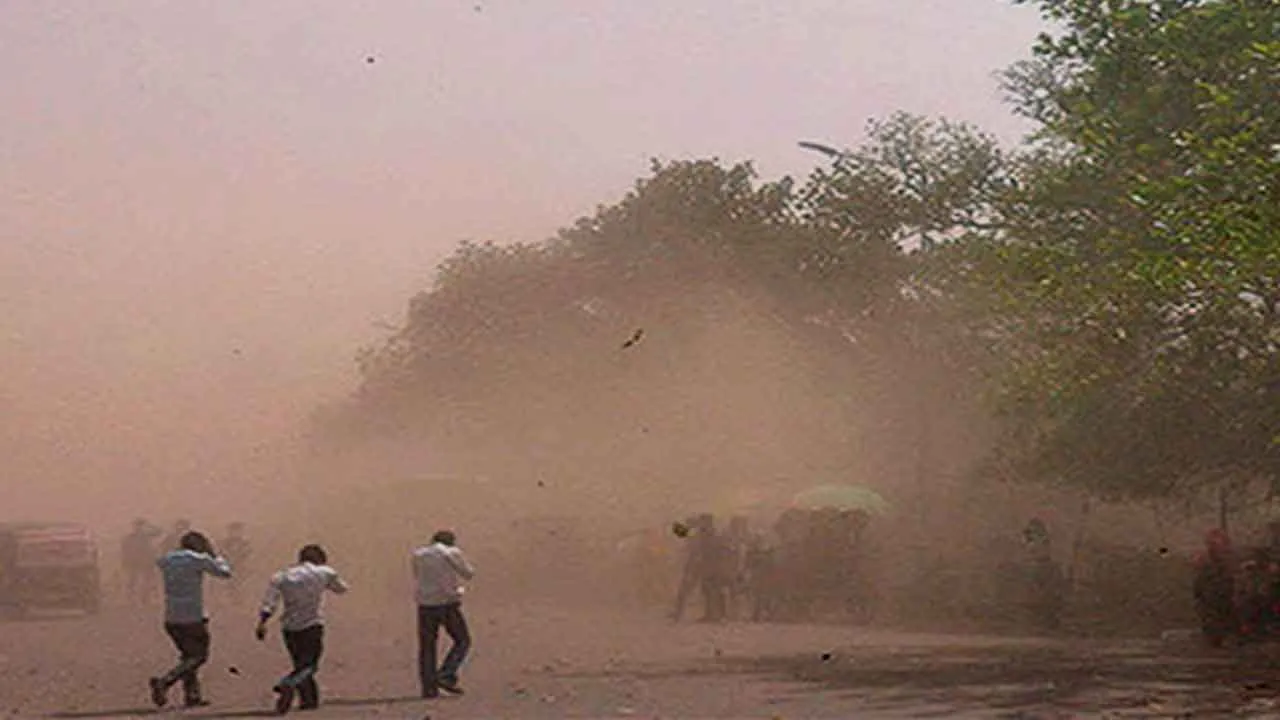 Weather Alert: हरियाणा व राजस्थान में धूलभरी आंधी का अलर्ट