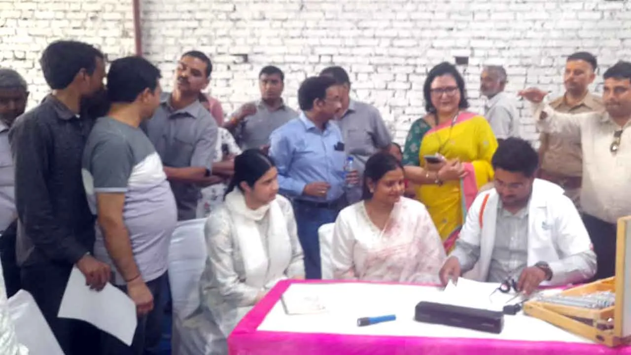 दो दिवसीय नेत्र व चिकित्सा शिविर का हुआ आयोजन, सैकड़ो लोगों ने उठाया लाभ
