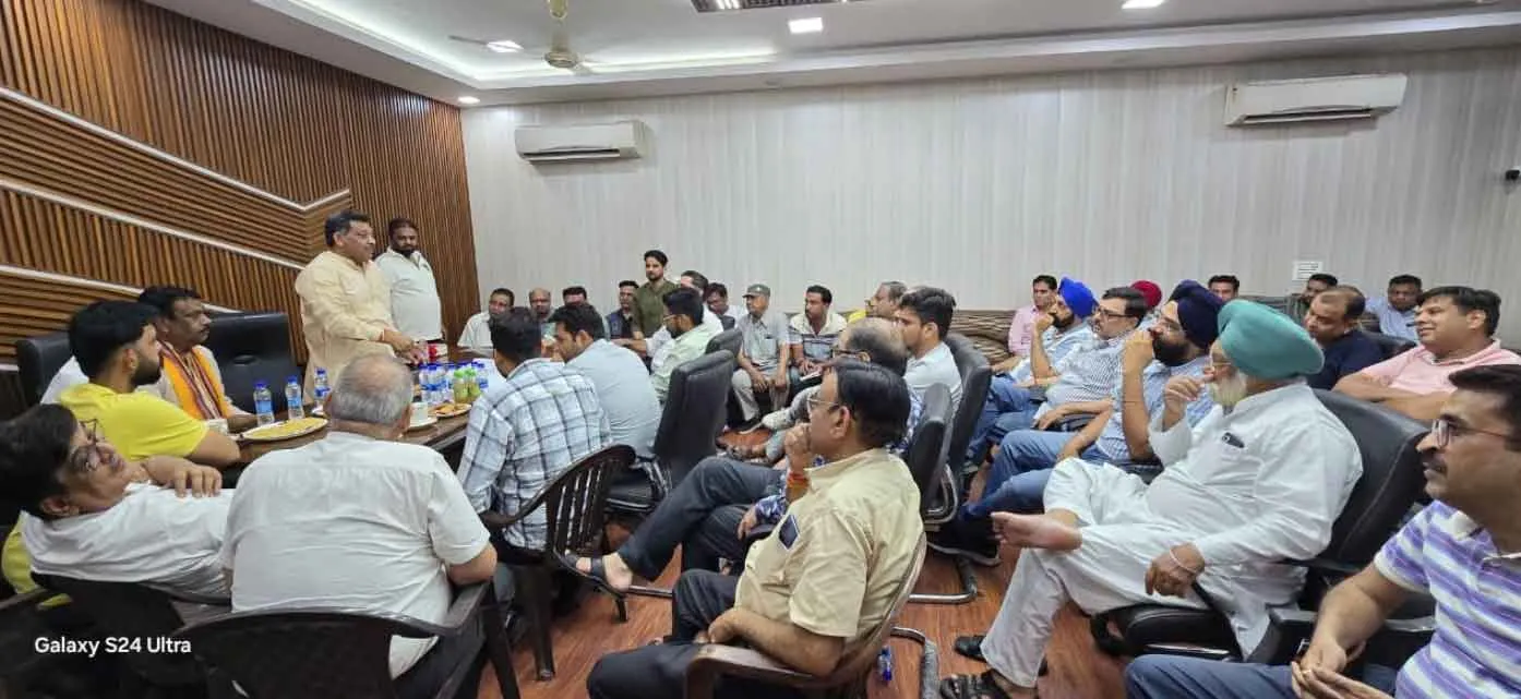 Sirsa: दुकानदारों को नहीं आने दी जाएगी परेशानी, स्ट्रॉम वाटर प्रोजेक्ट ने पकड़ी तेजी