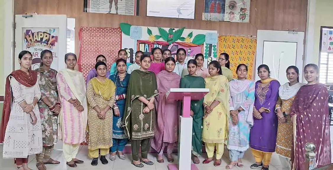 Baisakhi 2025: एसएनएसएम स्कूल में विशाखी पर्व धूमधाम से मनाया गया