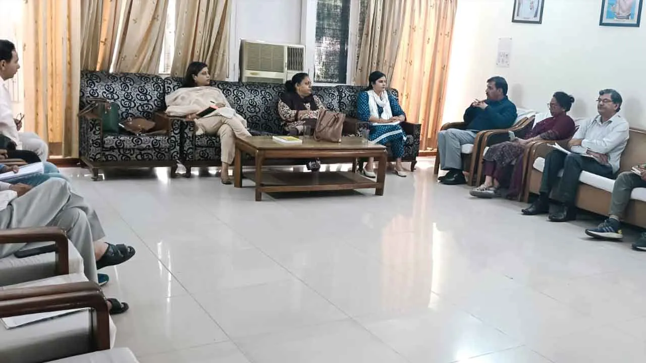 NCERT Books: सरकारी एवं निजी स्कूलों में अनिवार्य रूप से लागू हों एनसीईआरटी की पुस्तकें