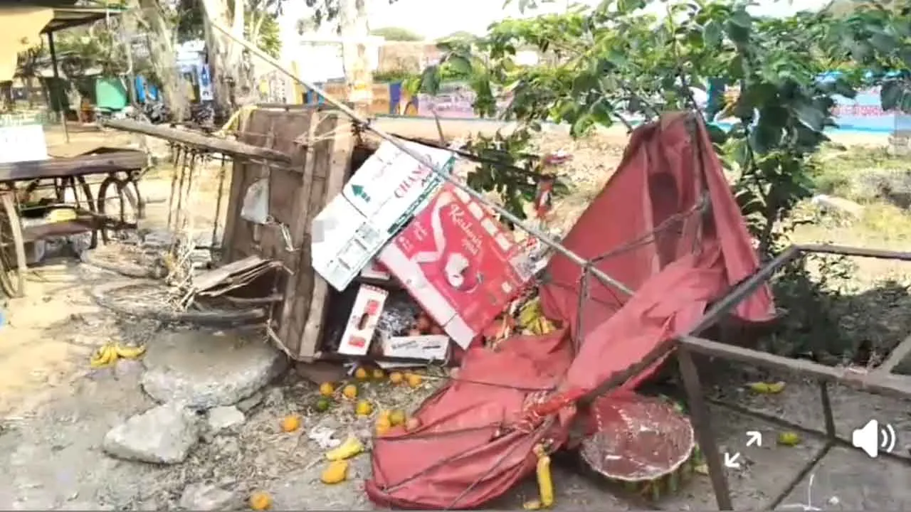 Kurukshetra Road Accident: तेज रफ्तार पिकअप ने फल विक्रेता को लिया चपेट में