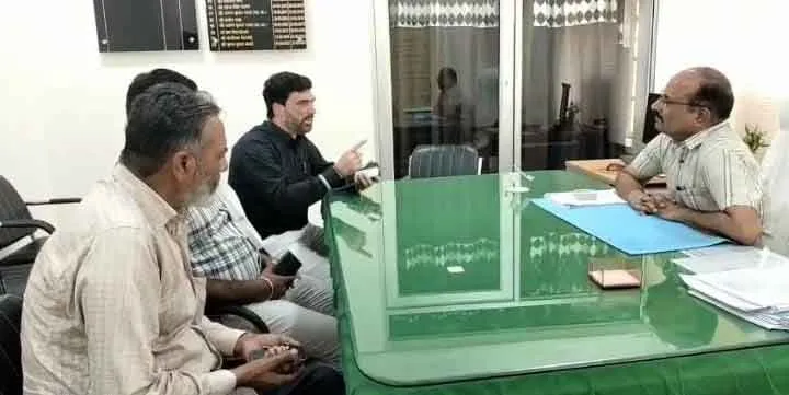 बिना किसी पूर्व सूचना घंटों लग रहे विद्युत कट, आंदोलन की चेतावनी