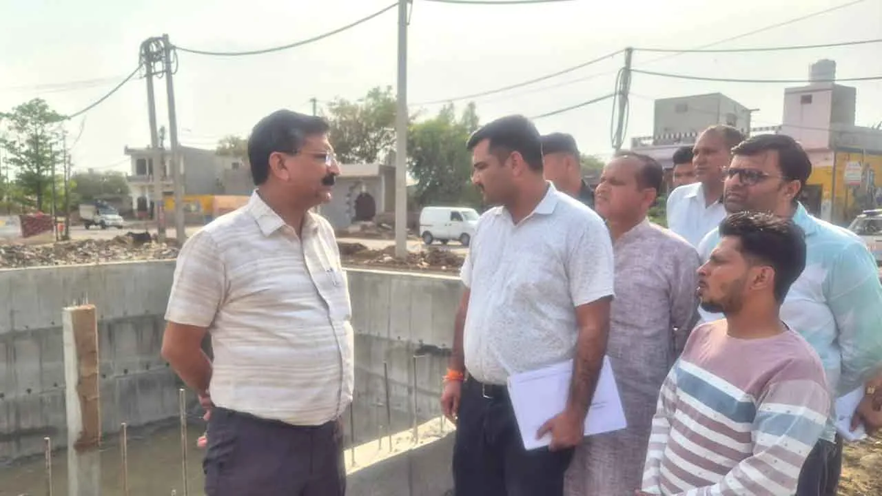 केबिनेट मंत्री ने नरवाना में किया निर्माणाधीन बूस्टिंग स्टेशनों का निरीक्षण