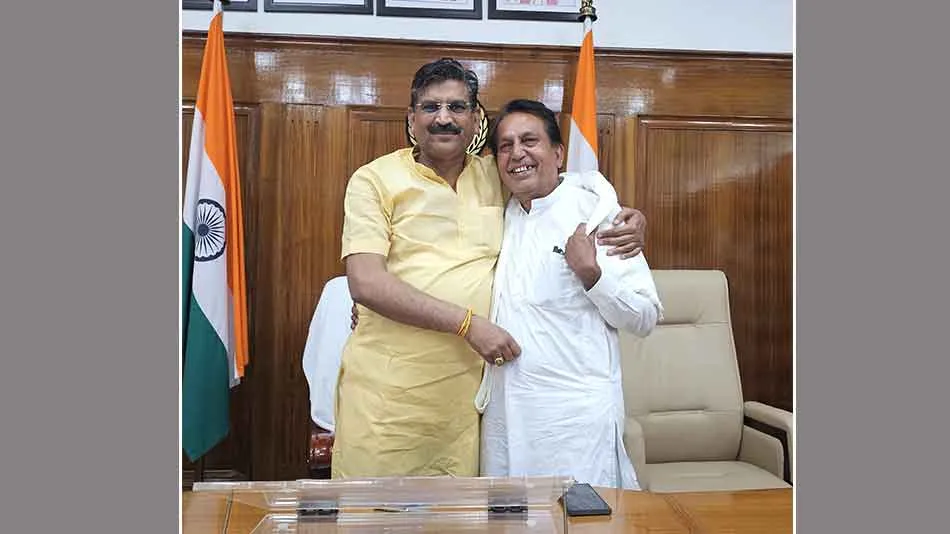 कैबिनेट मंत्री कृष्ण कुमार बेदी से मिले सैन समाज के प्रदेश उपाध्यक्ष सतपाल सैन, विकास कार्यों पर की चर्चा