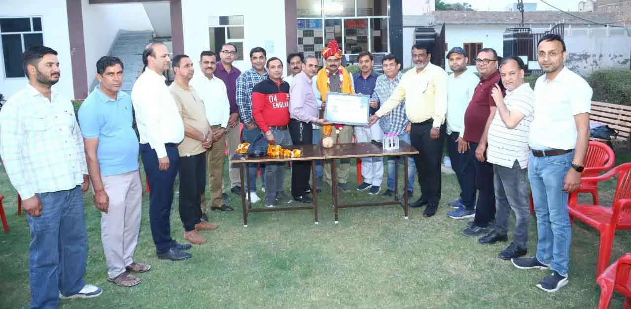 परमवीर चक्र विजेता योगेंद्र यादव का किया सम्मान
