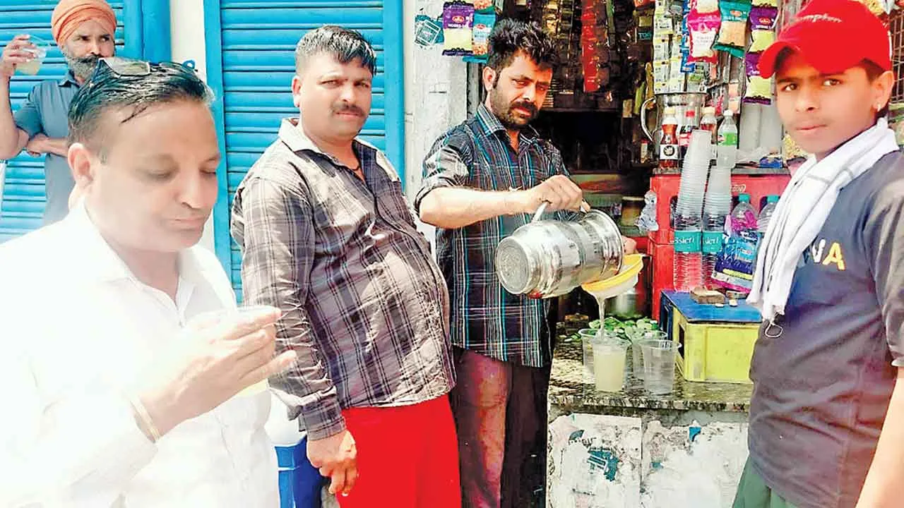 Shikanji: पृथुदक नगरी की छोटी दुकान का है मीठा पकवान, शिकंजवी ऐसी, कि जो एक बार पीए बार-बार आए