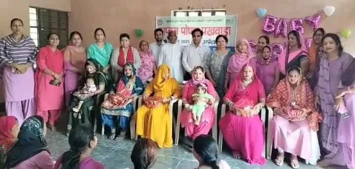 निकाली रैली, आंगनबाड़ी केन्द्र पर गोद भराई व अन्नप्राशन का कार्यक्रम