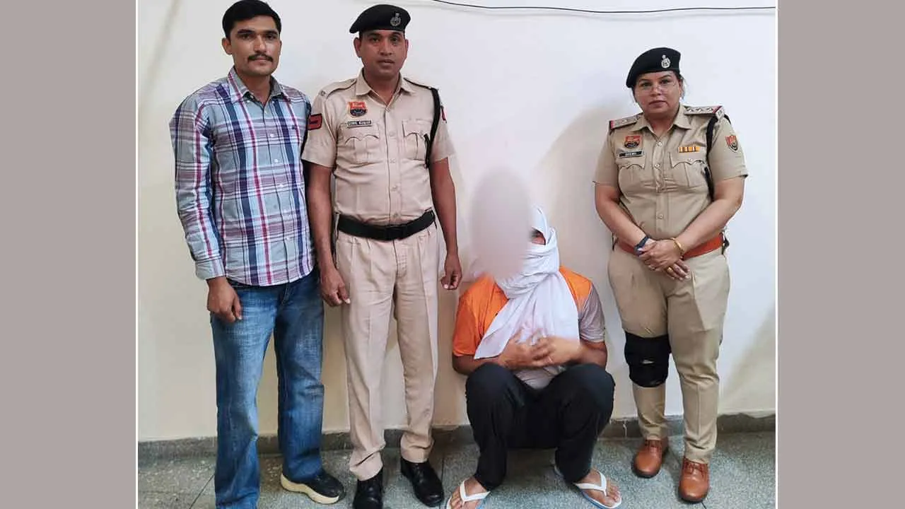 Haryana News: 14.22 लाख गबन मामले में जिला रोजगार कार्यालय का क्लर्क गिरफ्तार