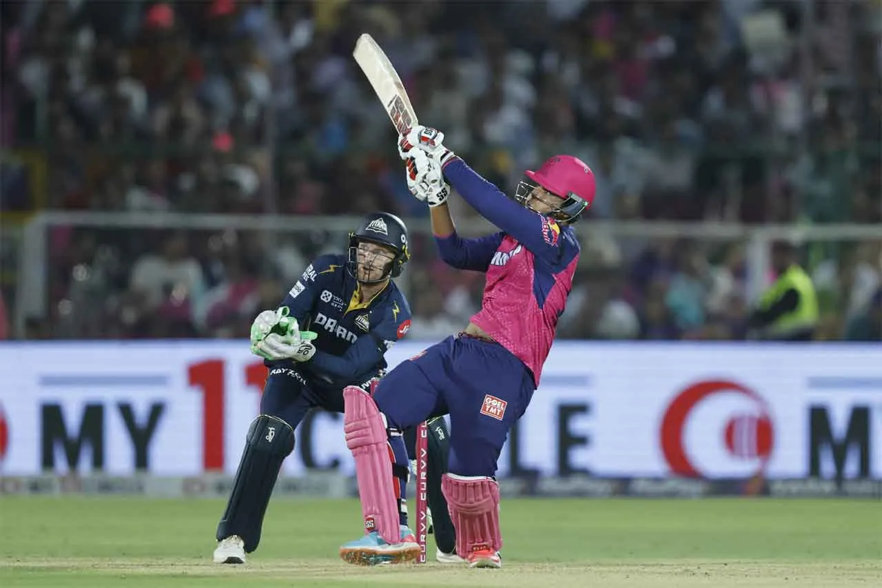 Youngest IPL centurion: सबसे कम उम्र के इस बल्लेबाज ने मचाया आईपीएल में कोहराम